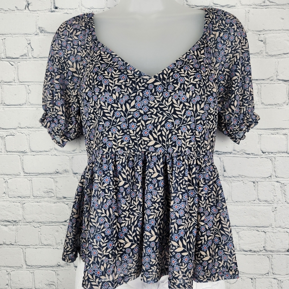Mi Ami Floral Puff Sleeve Top